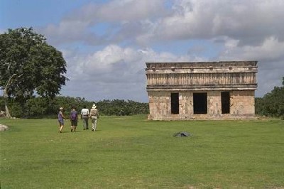 uxmal_grupo.jpg